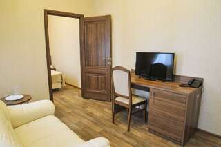 Гостиница Вега-Бизнес Соликамск Номер люкс-10