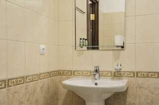 Гостиница Вега-Бизнес Соликамск 2-местный номер стандарт-3